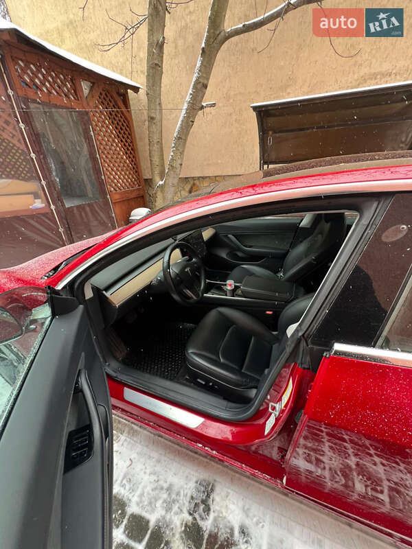 Седан Tesla Model 3 2018 в Львові фото 10 Седан Tesla Model 3 2018 в Львові