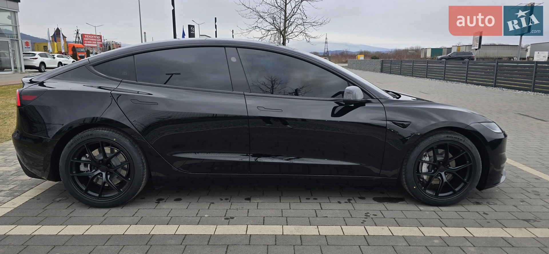 2025 Tesla Model 3 - мініатюра 12
