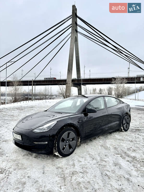 Tesla Model 3 2023