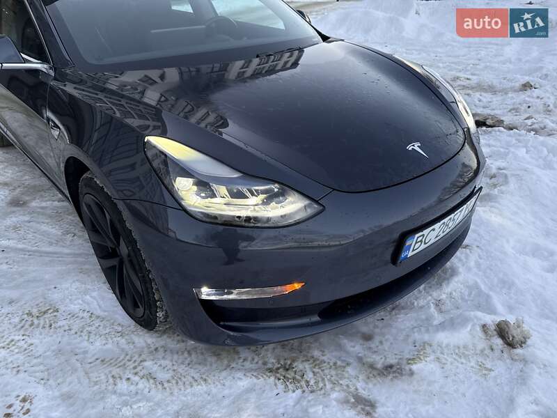 Седан Tesla Model 3 2019 в Львове фото 12 Седан Tesla Model 3 2019 в Львове