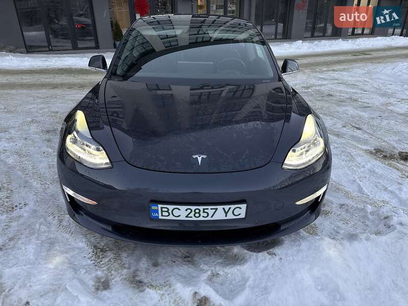 Седан Tesla Model 3 2019 в Львове фото 16 Седан Tesla Model 3 2019 в Львове