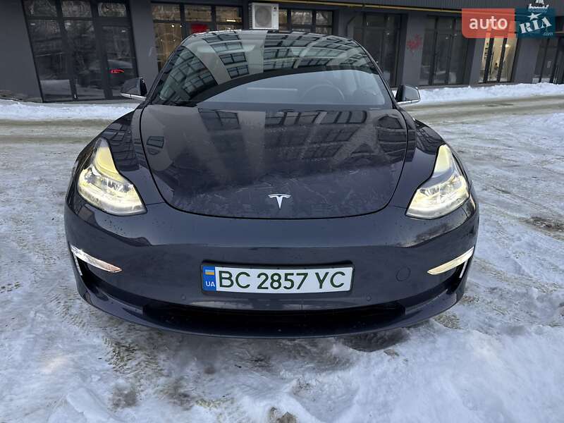 Седан Tesla Model 3 2019 в Львове фото 15 Седан Tesla Model 3 2019 в Львове