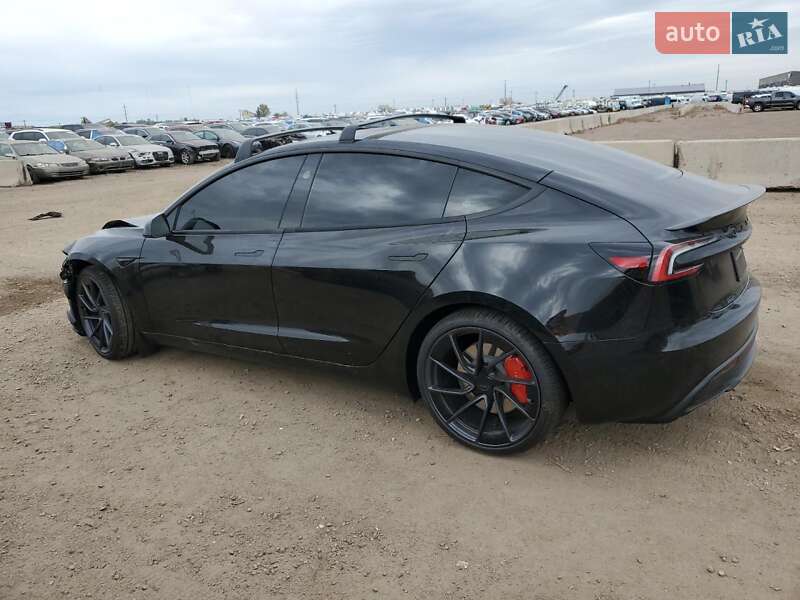 Седан Tesla Model 3 2025 в Киеве фото 2 Седан Tesla Model 3 2025 в Киеве