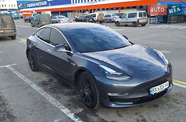 Седан Tesla Model 3 2019 в Хмельницькому