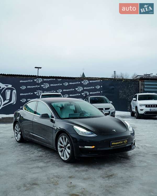Седан Tesla Model 3 2018 в Харкові
