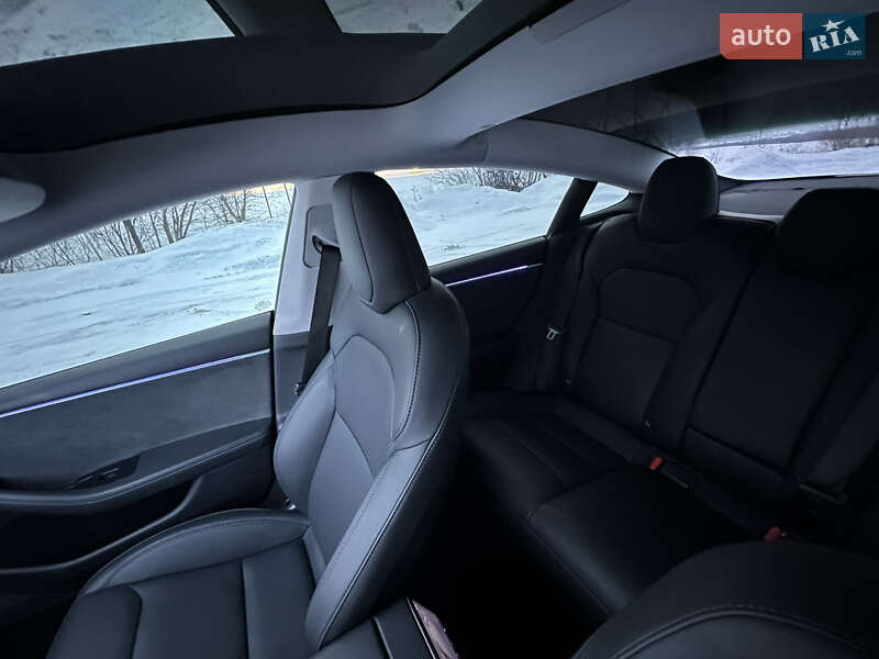 Седан Tesla Model 3 2024 в Тернополі фото 21 Седан Tesla Model 3 2024 в Тернополі