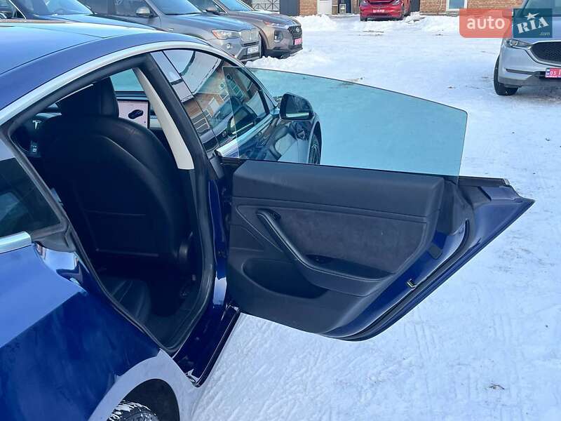 Седан Tesla Model 3 2018 в Луцке фото 16 Седан Tesla Model 3 2018 в Луцке
