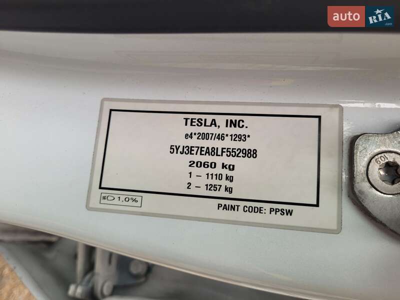 Седан Tesla Model 3 2019 в Харкові