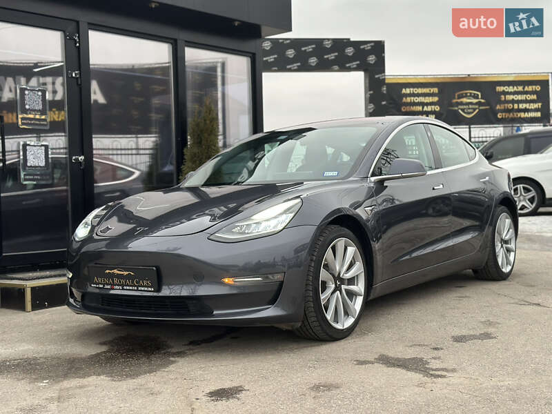 Седан Tesla Model 3 2018 в Харкові