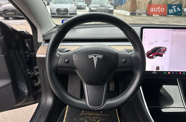 Седан Tesla Model 3 2018 в Харькове