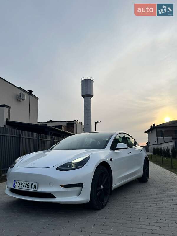 2021 Tesla Model-3, VIN 5YJ3E1ECXNF112949:plate — фото 1 (autoria)