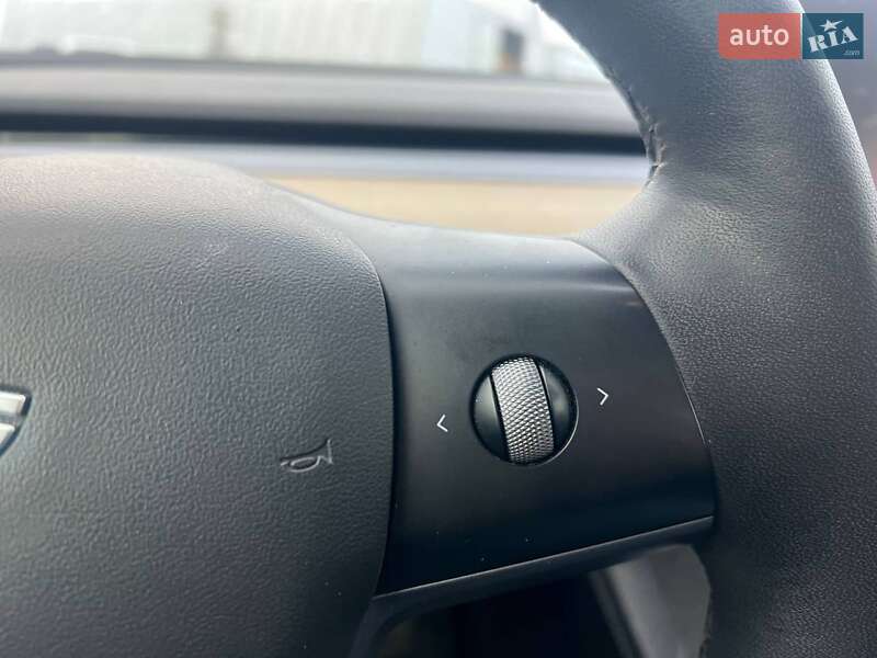 Седан Tesla Model 3 2022 в Львове фото 22 Седан Tesla Model 3 2022 в Львове