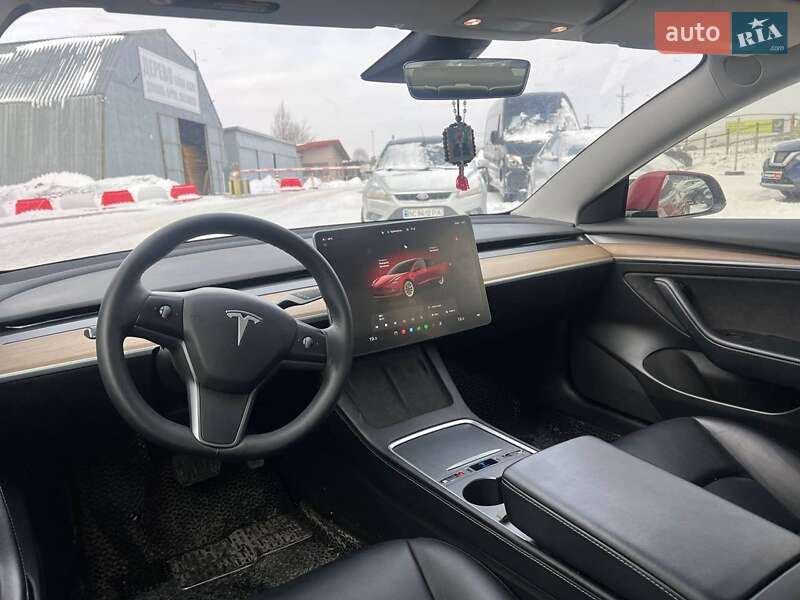 Седан Tesla Model 3 2022 в Львове фото 36 Седан Tesla Model 3 2022 в Львове
