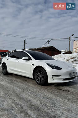 Седан Tesla Model 3 2021 в Львове