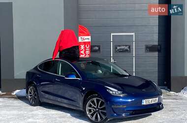 Седан Tesla Model 3 2020 в Києві