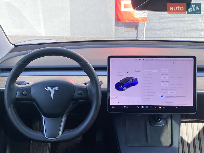 Седан Tesla Model 3 2020 в Киеве