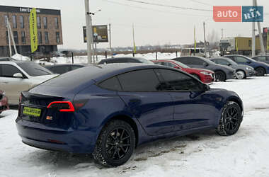 Седан Tesla Model 3 2023 в Львове