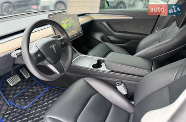 Седан Tesla Model 3 2023 в Львове