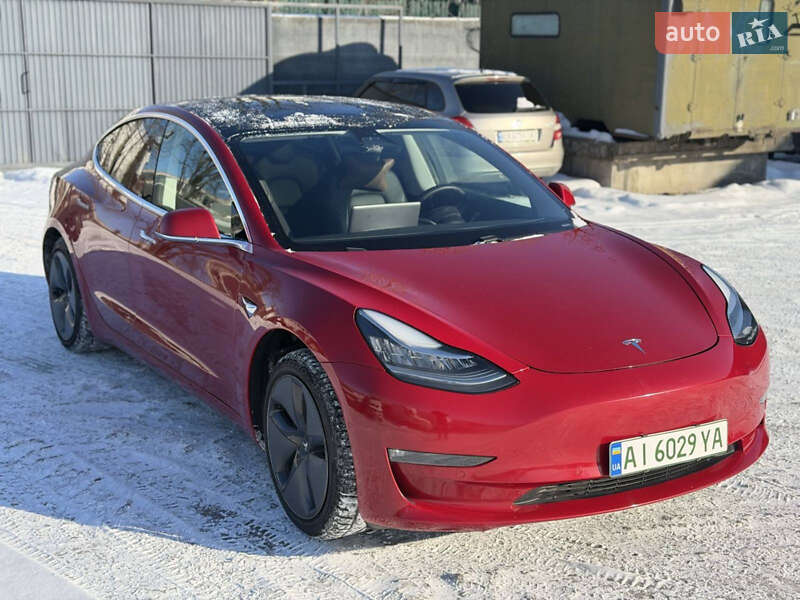 Седан Tesla Model 3 2020 в Киеве фото 2 Седан Tesla Model 3 2020 в Киеве