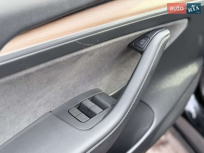 Седан Tesla Model 3 2023 в Стрые фото 31 Седан Tesla Model 3 2023 в Стрые