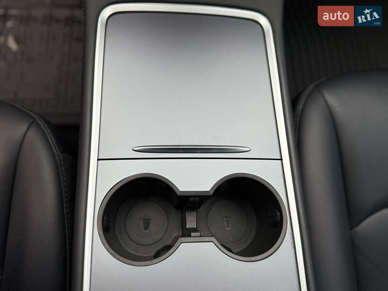 Седан Tesla Model 3 2020 в Києві фото 52 Седан Tesla Model 3 2020 в Києві