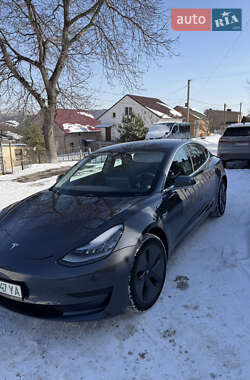 Седан Tesla Model 3 2019 в Рівному