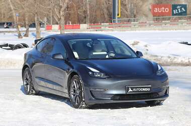 Седан Tesla Model 3 2021 в Киеве
