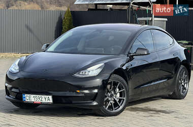 Седан Tesla Model 3 2019 в Иршаве