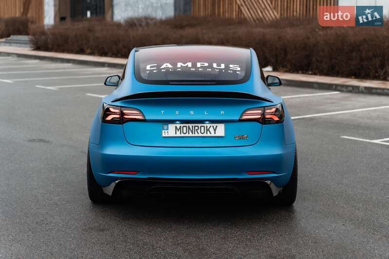 Седан Tesla Model 3 2018 в Киеве