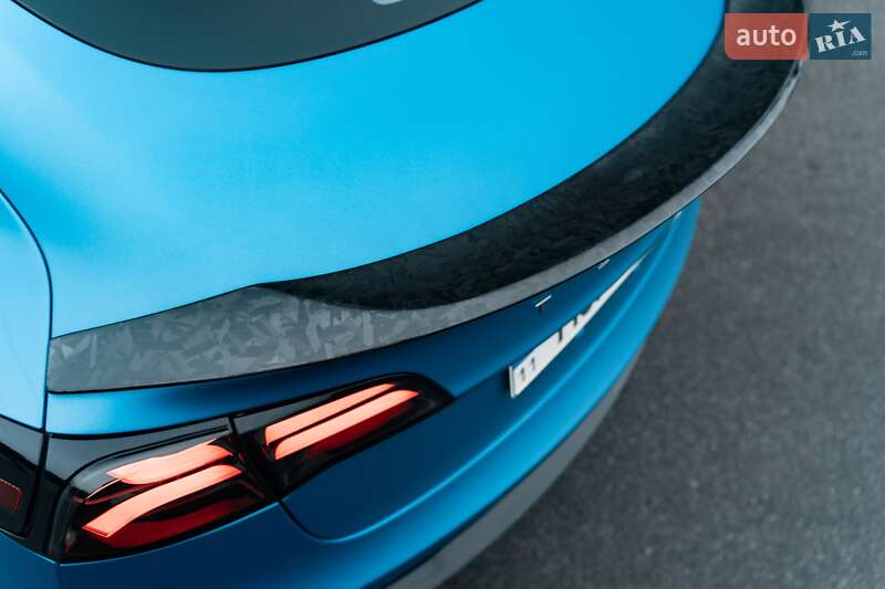 Седан Tesla Model 3 2018 в Киеве