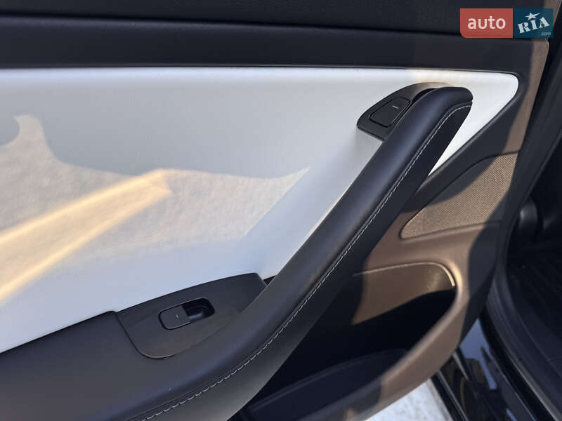 Седан Tesla Model 3 2019 в Ровно фото 12 Седан Tesla Model 3 2019 в Ровно