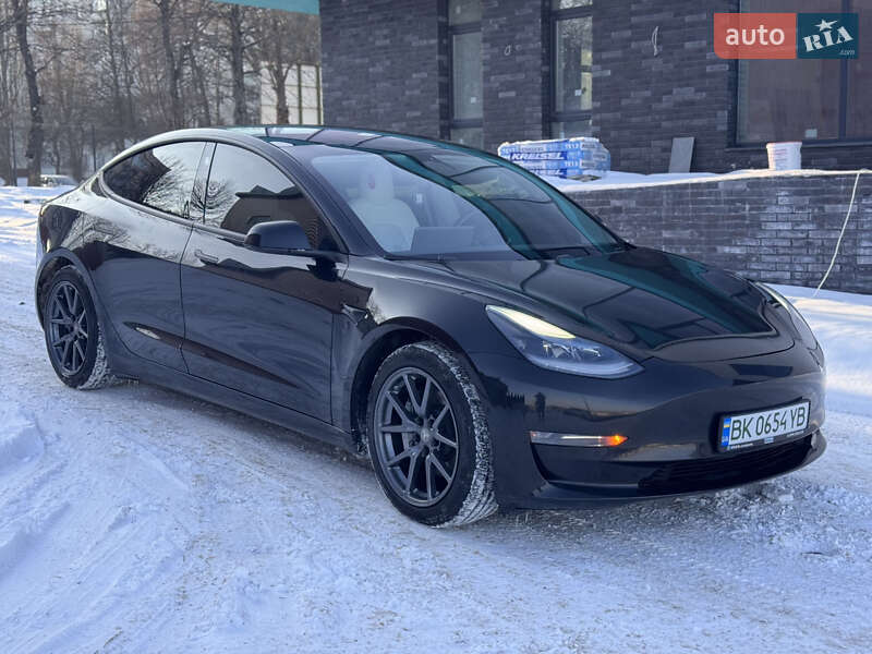 Седан Tesla Model 3 2019 в Ровно фото 47 Седан Tesla Model 3 2019 в Ровно