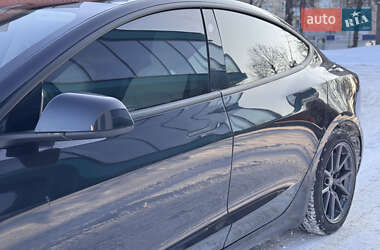 Седан Tesla Model 3 2019 в Рівному