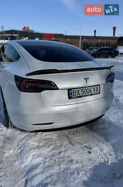 Седан Tesla Model 3 2020 в Хмельницком