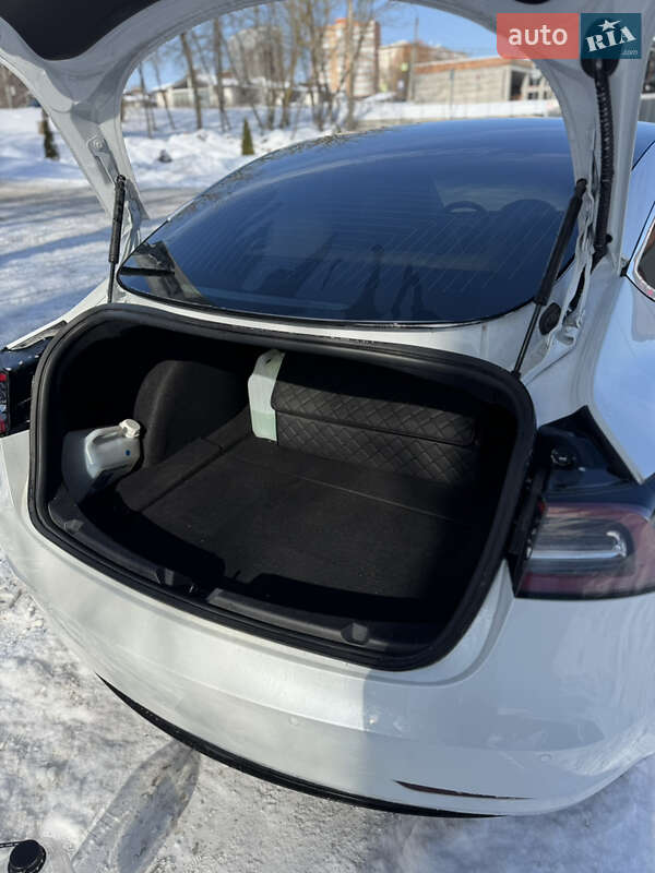 Седан Tesla Model 3 2020 в Хмельницком