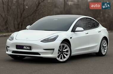 Седан Tesla Model 3 2021 в Кривом Роге
