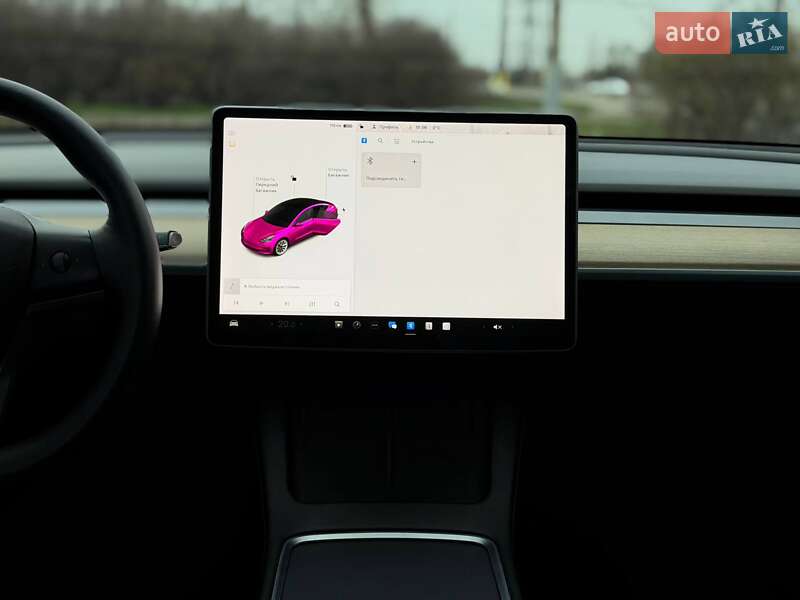 Седан Tesla Model 3 2021 в Кривом Роге