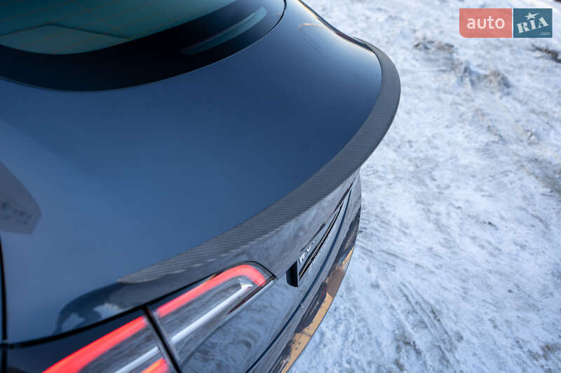 Седан Tesla Model 3 2022 в Києві