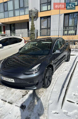 Седан Tesla Model 3 2018 в Днепре
