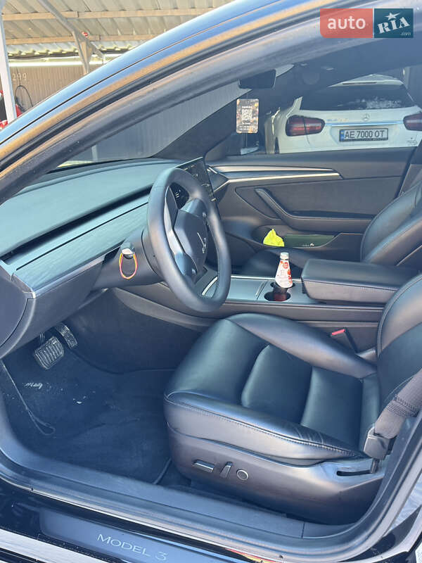 Седан Tesla Model 3 2021 в Днепре
