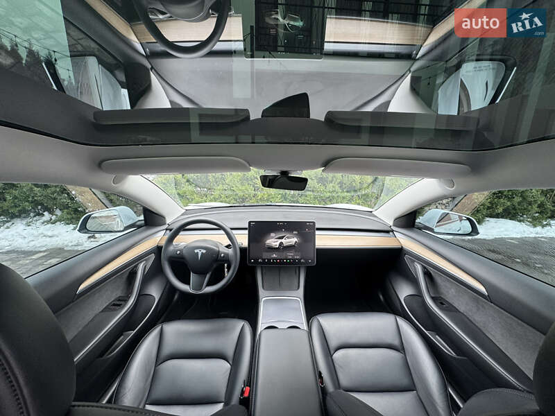 Седан Tesla Model 3 2023 в Стрию фото 5 Седан Tesla Model 3 2023 в Стрию