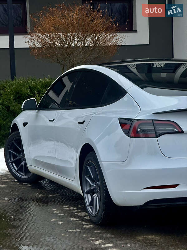 Седан Tesla Model 3 2023 в Стрию фото 11 Седан Tesla Model 3 2023 в Стрию