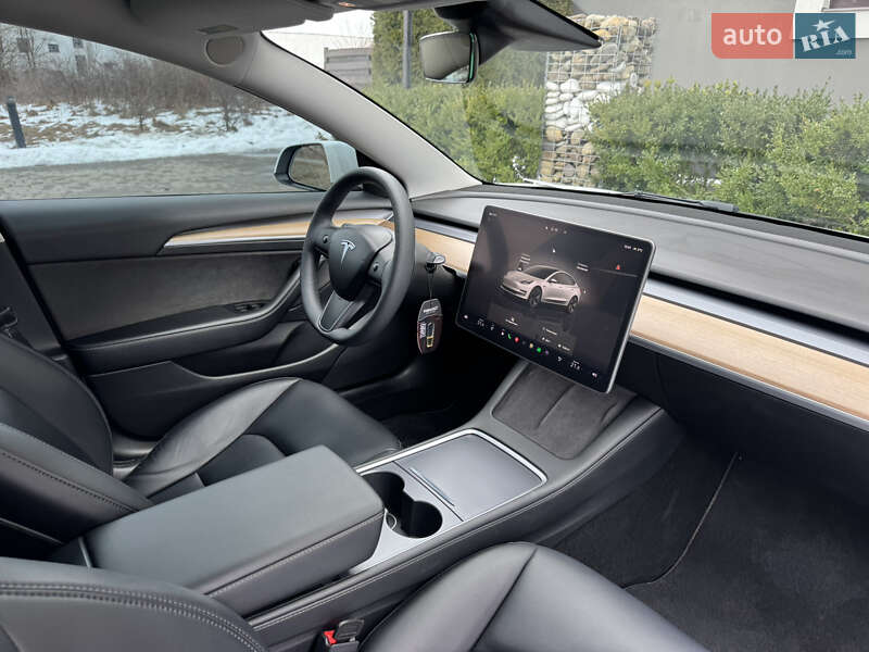 Седан Tesla Model 3 2023 в Стрию фото 39 Седан Tesla Model 3 2023 в Стрию
