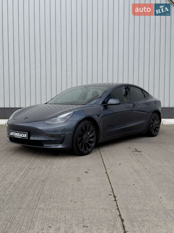 Tesla Model 3 2023