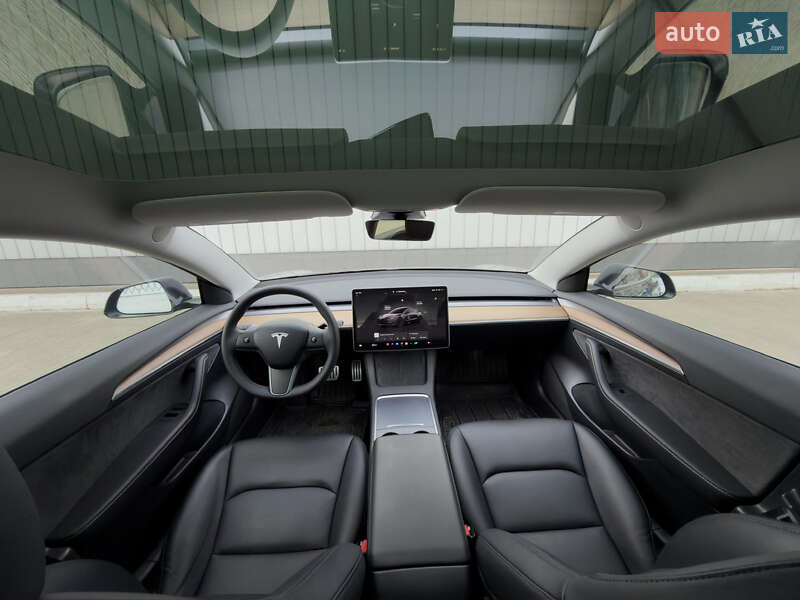 Седан Tesla Model 3 2023 в Черновцах фото 6 Седан Tesla Model 3 2023 в Черновцах