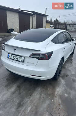 Седан Tesla Model 3 2021 в Луцке