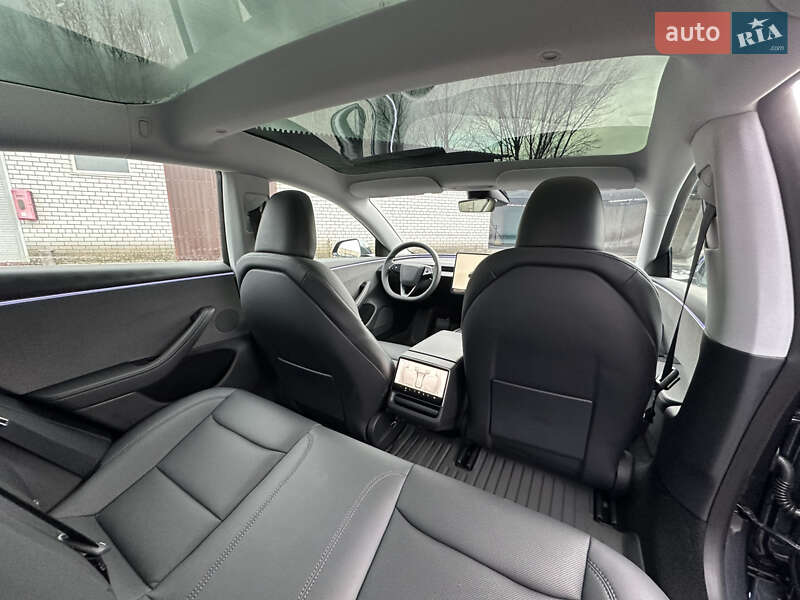 Седан Tesla Model 3 2024 в Дніпрі фото 22 Седан Tesla Model 3 2024 в Дніпрі