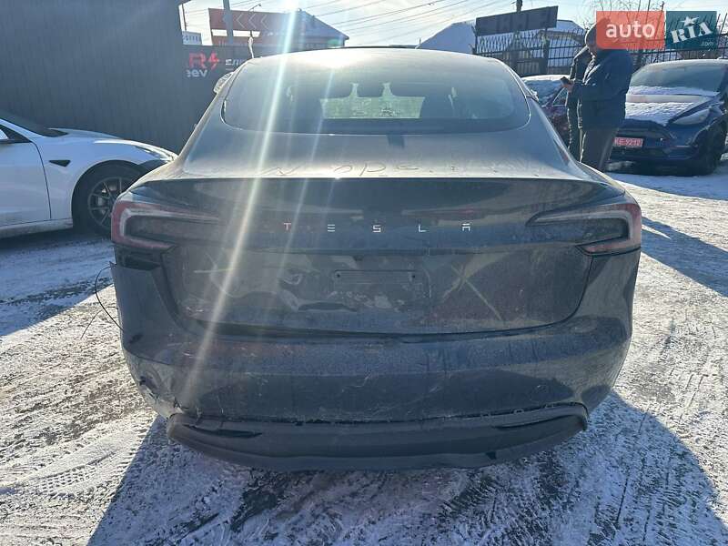 Седан Tesla Model 3 2025 в Києві