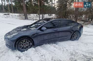 Седан Tesla Model 3 2021 в Черкассах