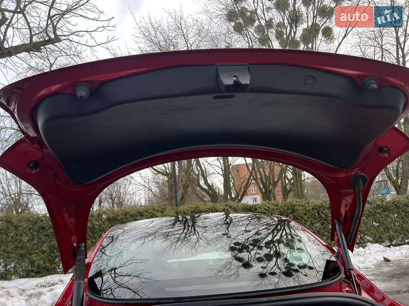 Седан Tesla Model 3 2021 в Львові